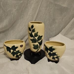 VTG - Royal Cobley Vase Set. Green Leaf Ivy 3 Piece Vase Set - 1950's